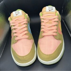 Size 8 - Nike Dunk Low Sun Club - Arctic Orange Sanded Gold, DM0583-800, No Box
